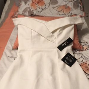 Size small off white fitted dress make an offer ❤️